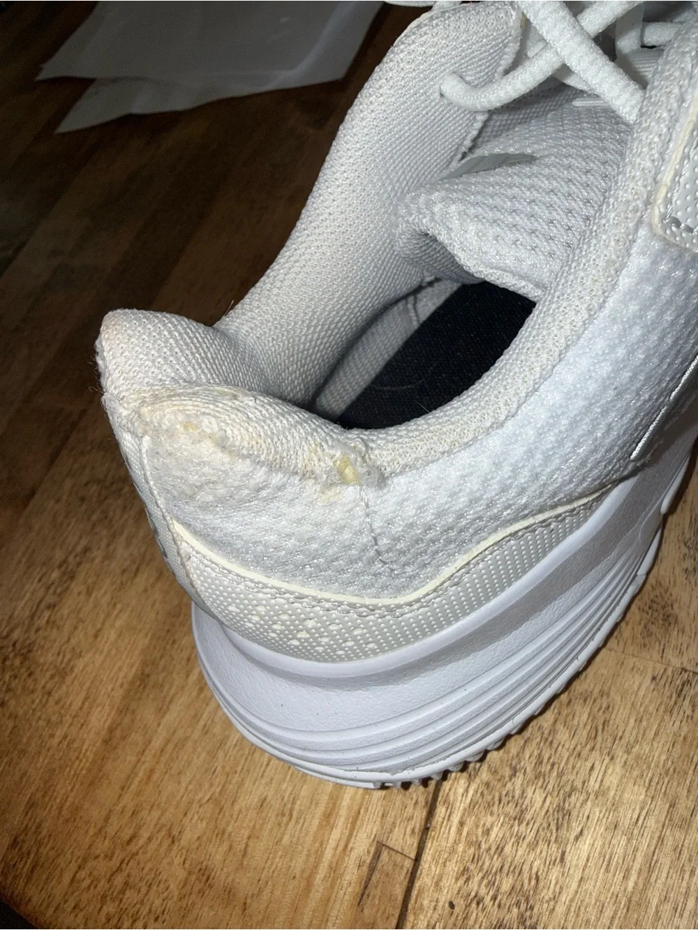 Adidas Women's game court 2 size 7.5